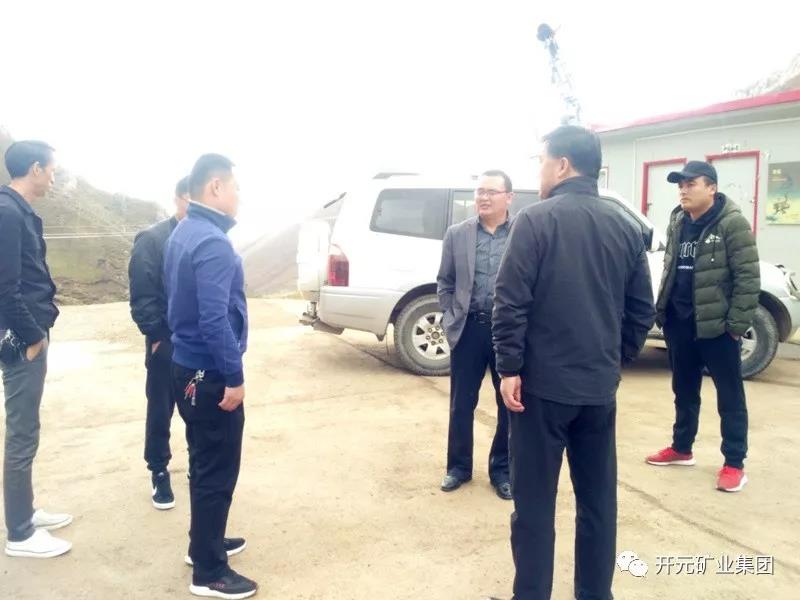 科學(xué)發(fā)展 統籌兼顧 穩步生產(chǎn)│州、縣國土資源局領(lǐng)導赴興海銅鑫進(jìn)行年檢